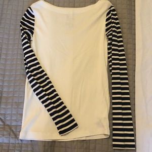 Long sleeve soft shirt, barely worn